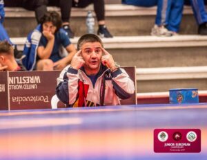 Luchas Olímpicas Bernardo Martinez durante un combate