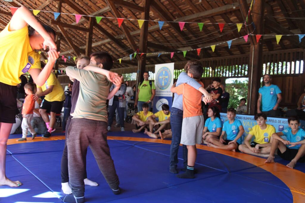 Exhibición de Lucha Valtu en el Museo Pueblo de Asturias