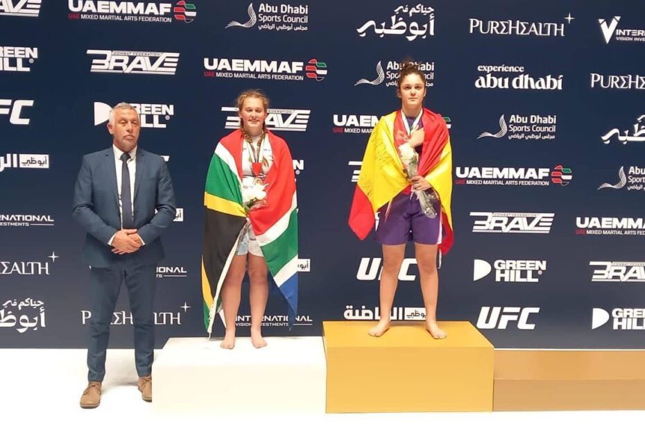 Mercedes Sierra, campeona del mundo MMA